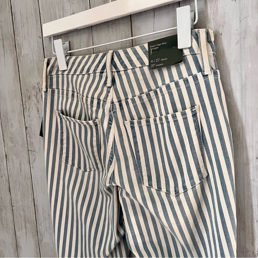 Universal Thread Striped Jeans J2 - Picture 4 of 5